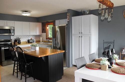 Chester House | WhiSki Cabin - 12 Acres With a Mountain View!