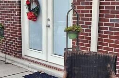 Green Valley Apartment | White Oak Lodge Guest House - Suite B