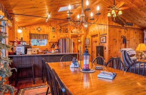 Oquossoc House | Whoville - Charming home on the western shore of Rangeley Lake