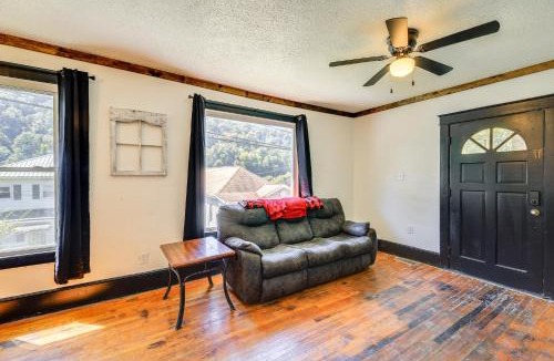 Rawl House | Williamson Cottage about 2 Mi to Town and Trails!