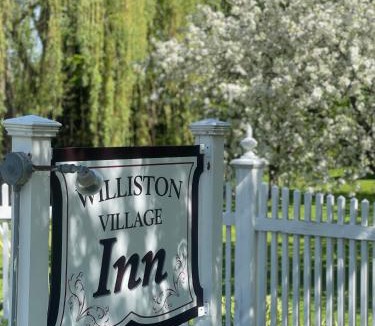Williston North Hotel | Williston Village Inn