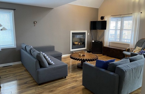 Moultonborough House | Winnipesauke dog/family friendly contemporary home