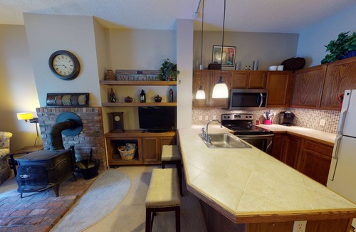 Pittsfield Condo | Wintergreen 106 - Cozy and peaceful condo, conveniently located between Killington and Pittsfield