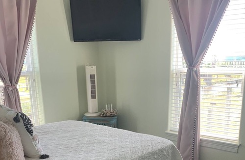 Port Bolivar House | Wiskey Blues: 4 BR, 2 BA House in Gilchrist, Sleeps 8