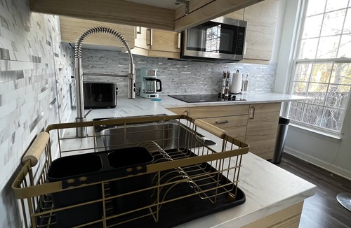 Herndon Apartment | Woodland Park Studio