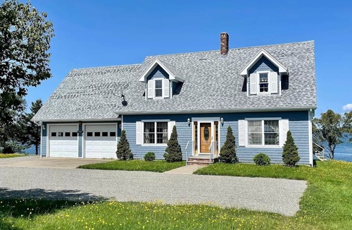 Eastport House | WOW! Private 3acre Oceanfront Home, whales,eagles,walkable to village/Dog Island