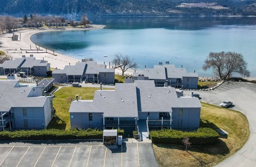 Wapato Point Condo | Yacinde F6 Poolside with Loft and Balcony