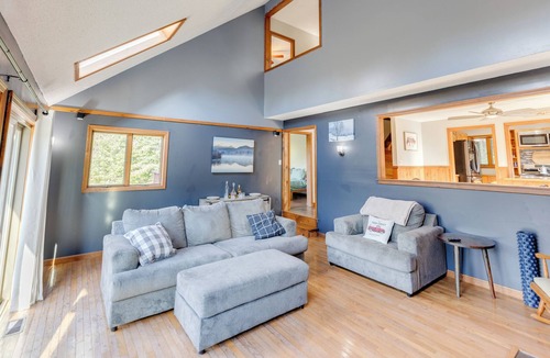 Gilman House | Your 5-BR White Mountain Retreat