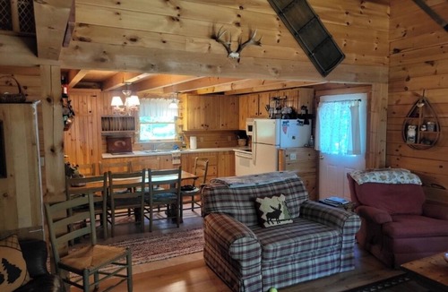 Phillips Cabin | Your Private Maine Getaway! Cozy Log Cabin w/Loft, Sleeps 10