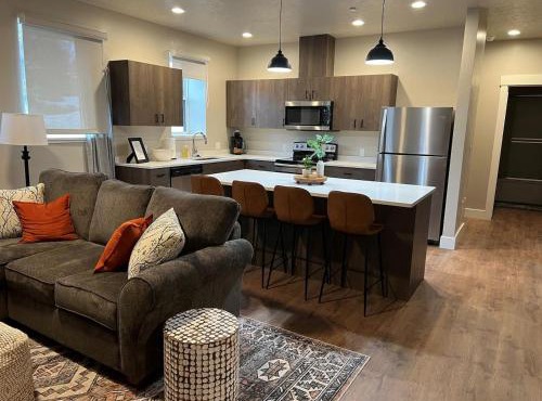 101 Spacious Two bedroom apartment in La Grande