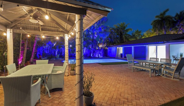 Big yard Pool Home with Play Room Near Brickell