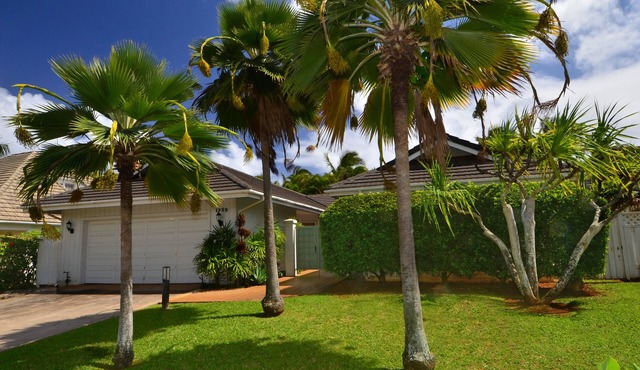 PRIVATE HOME: 5 Min Walk to Beach, Pool & Tennis Courts
