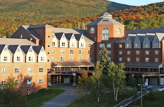 Beautiful studio unit at resort, sleeps 4