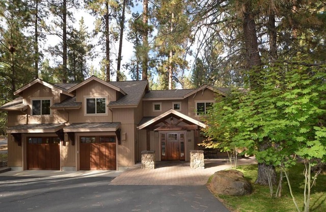 Beautifully Remodeled and Centrally Located BBR gem