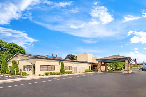 Maple City Inn 