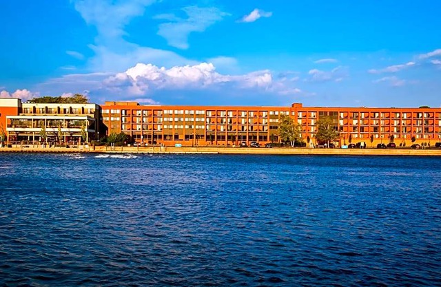 Best Western Plus Oswego Hotel and Conference Center