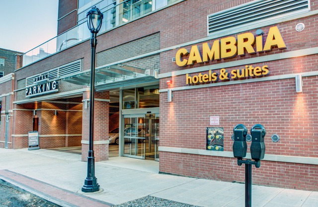 Cambria Hotel White Plains - Downtown