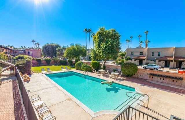 'Casa Feliz' Old Town Condo w/ Pool by Downtown!