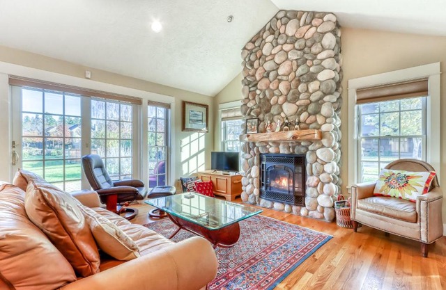 Classy Sisters Townhome