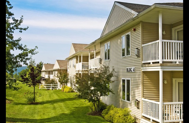 Deluxe Suite | Vacation Village in the Berkshires | Travel By Whye Enterprise
