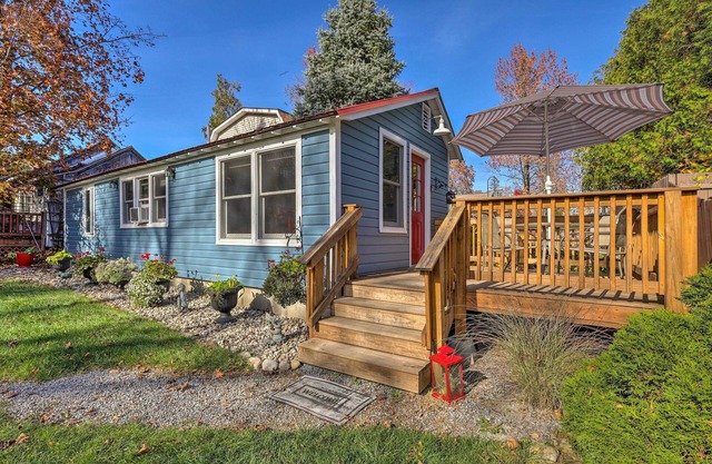 Evolve | Bolton Landing Cottage: Steps from Lake!