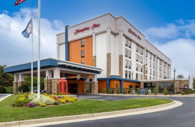 Hampton Inn 