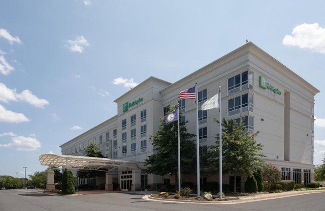 Holiday Inn Winchester Gateway Ihg Hotel 