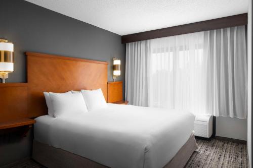 Hyatt Place Dulles Airport 