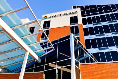Hyatt Place Garden City 