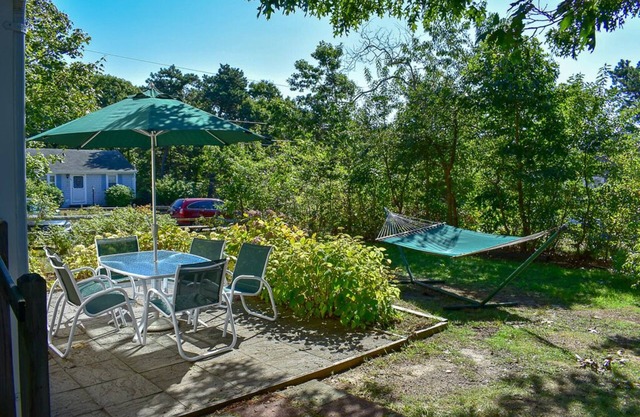 Kibby 89- Ranch home with window ac, less than a 2 minute drive to sandy beach