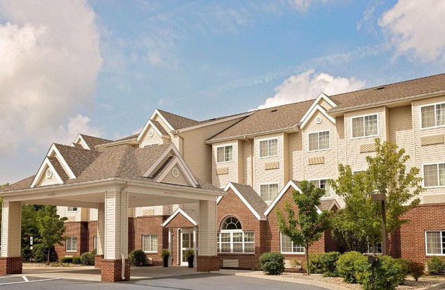 Microtel Inn 