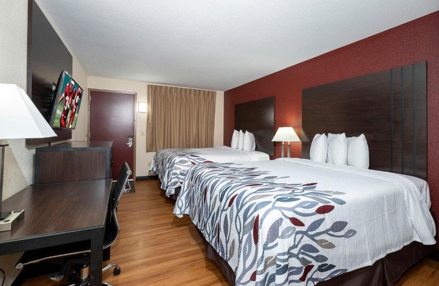 Red Roof Inn 