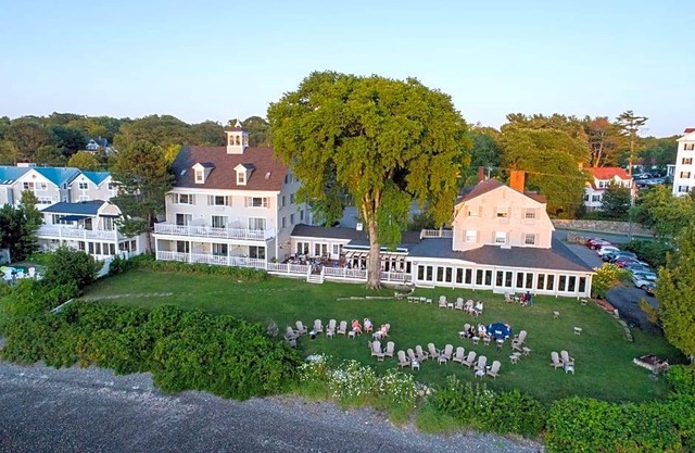 The Breakwater Inn and Spa
