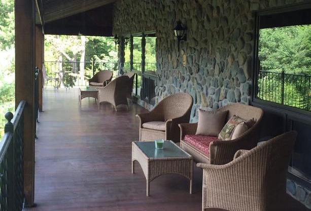 The Lodge in Sugar Hollow