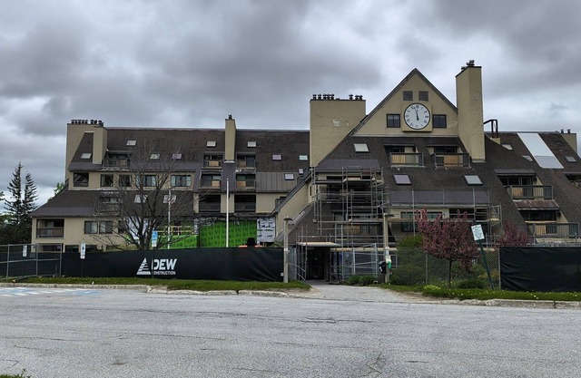 Welcoming condo near the slopes with free WiFi and full kitchen