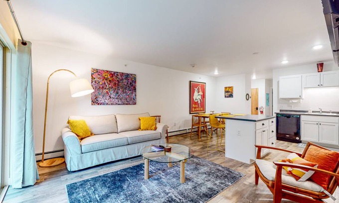 Warren Condo | 102 m² Condo ∙ 1 bedroom ∙ 6 guests