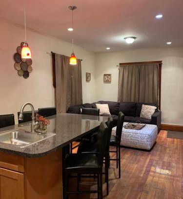 Niagara Falls House | 102 m² House ∙ 4 bedrooms ∙ 10 guests
