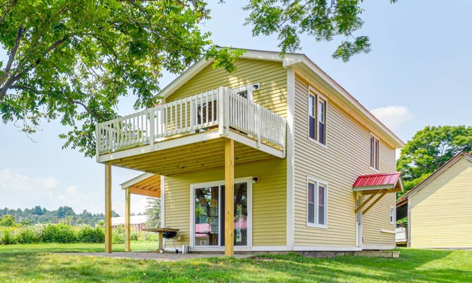 Port Henry Cottage | 111 m² Cabin ∙ 2 bedrooms ∙ 10 guests