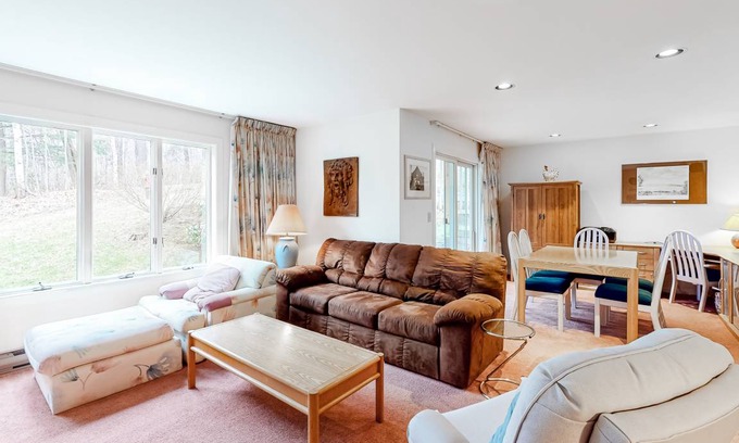 Warren Condo | 112 m² Condo ∙ 2 bedrooms ∙ 4 guests