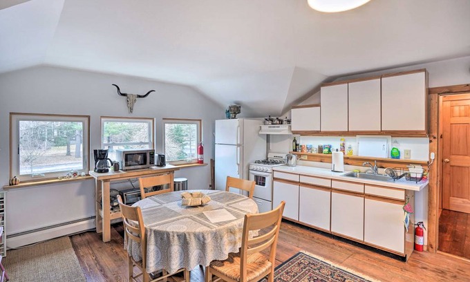 Saugerties Apartment | 116 m² Apartment ∙ 2 bedrooms ∙ 4 guests