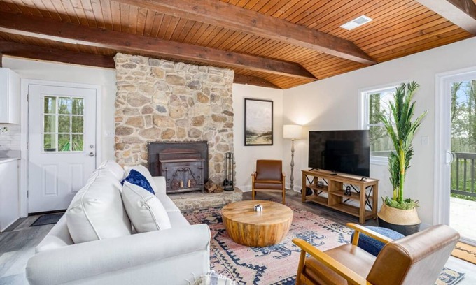 Kabletown Ski Chalet | 138 m² Chalet ∙ 4 bedrooms ∙ 8 guests
