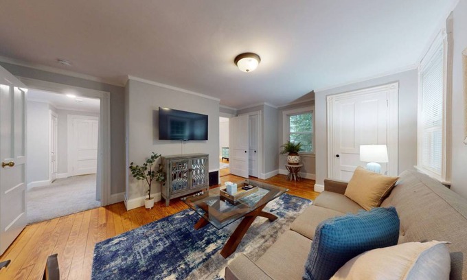 Hunnewell Hill Apartment | 139 m² Apartment ∙ 3 bedrooms ∙ 6 guests