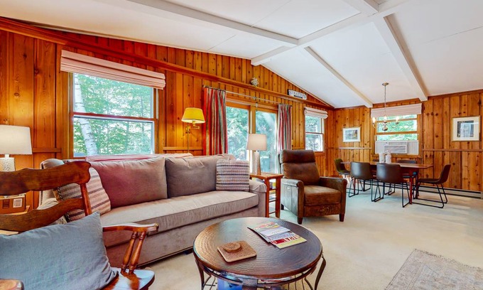 Stratton and Bromley Ski Areas House | 158 m² House ∙ 3 bedrooms ∙ 6 guests