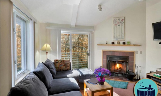 Killington House | 2-bedroom condo with pool and hot tub Woods Resort 26