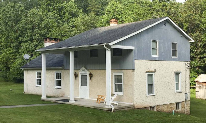 Saxton House | 204 m² House ∙ 3 bedrooms ∙ 17 guests