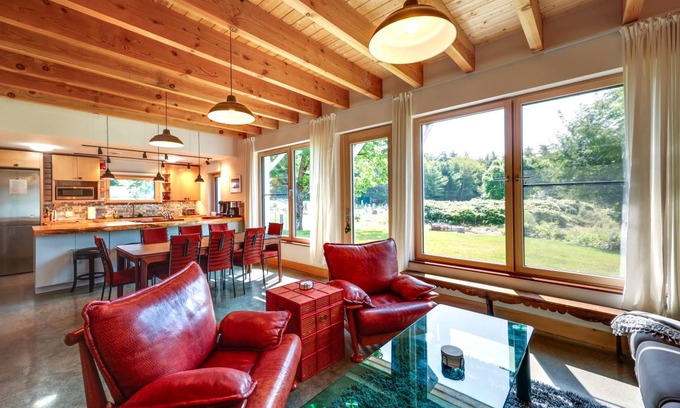 Otter Creek House | 222 m² House ∙ 4 bedrooms ∙ 11 guests