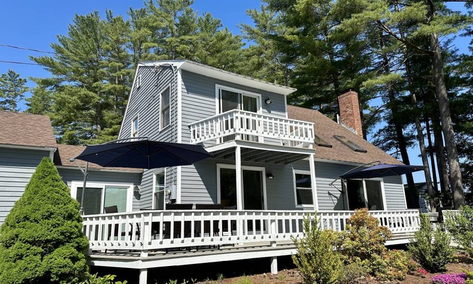 Alton Bay House | 228 m² House ∙ 4 bedrooms ∙ 14 guests