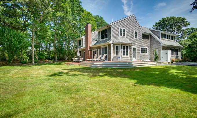 West Falmouth House | 241 m² House ∙ 5 bedrooms ∙ 11 guests