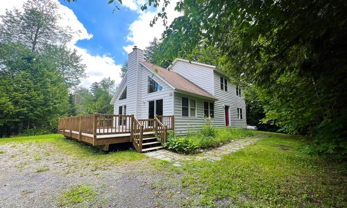 Stratton and Bromley Ski Areas House | 242 m² House ∙ 4 bedrooms ∙ 10 guests