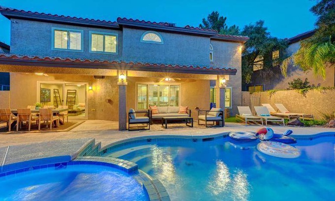 Silverado Ranch House | 283 m² House ∙ 6 bedrooms ∙ 12 guests
